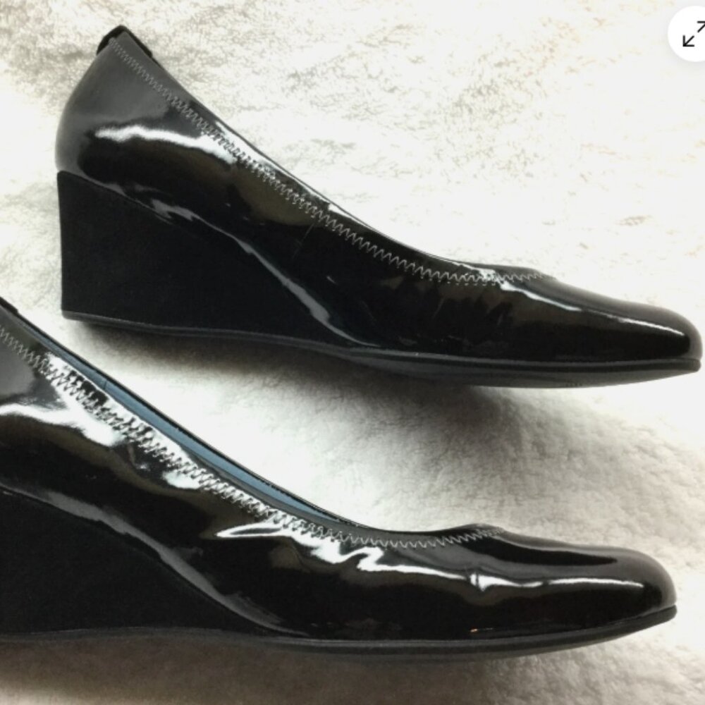 Rockport wedge heels with black patent leather uppers and black suede heels.  Si